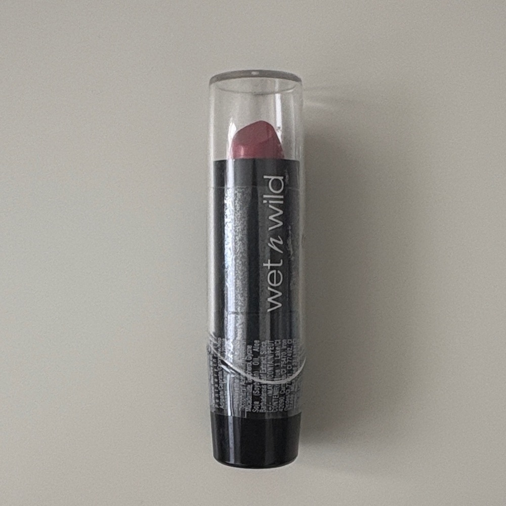 Wet n Wild Sunset Peach 🍑 512B Lipstick 💄